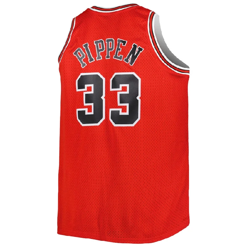 C.Bulls #33 Scottie Pippen Mitchell & Ness Big & Tall Hardwood Classics 2003-04 Swingman Jersey Red Stitched American Basketball Jersey