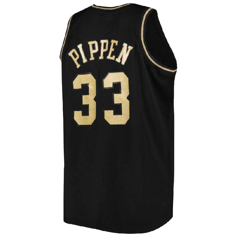 C.Bulls #33 Scottie Pippen Mitchell & Ness Big & Tall Hardwood Classics 1997-98 Swingman Jersey Black Stitched American Basketball Jersey